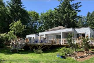 Brilliant By The Sea Bed and Breakfast